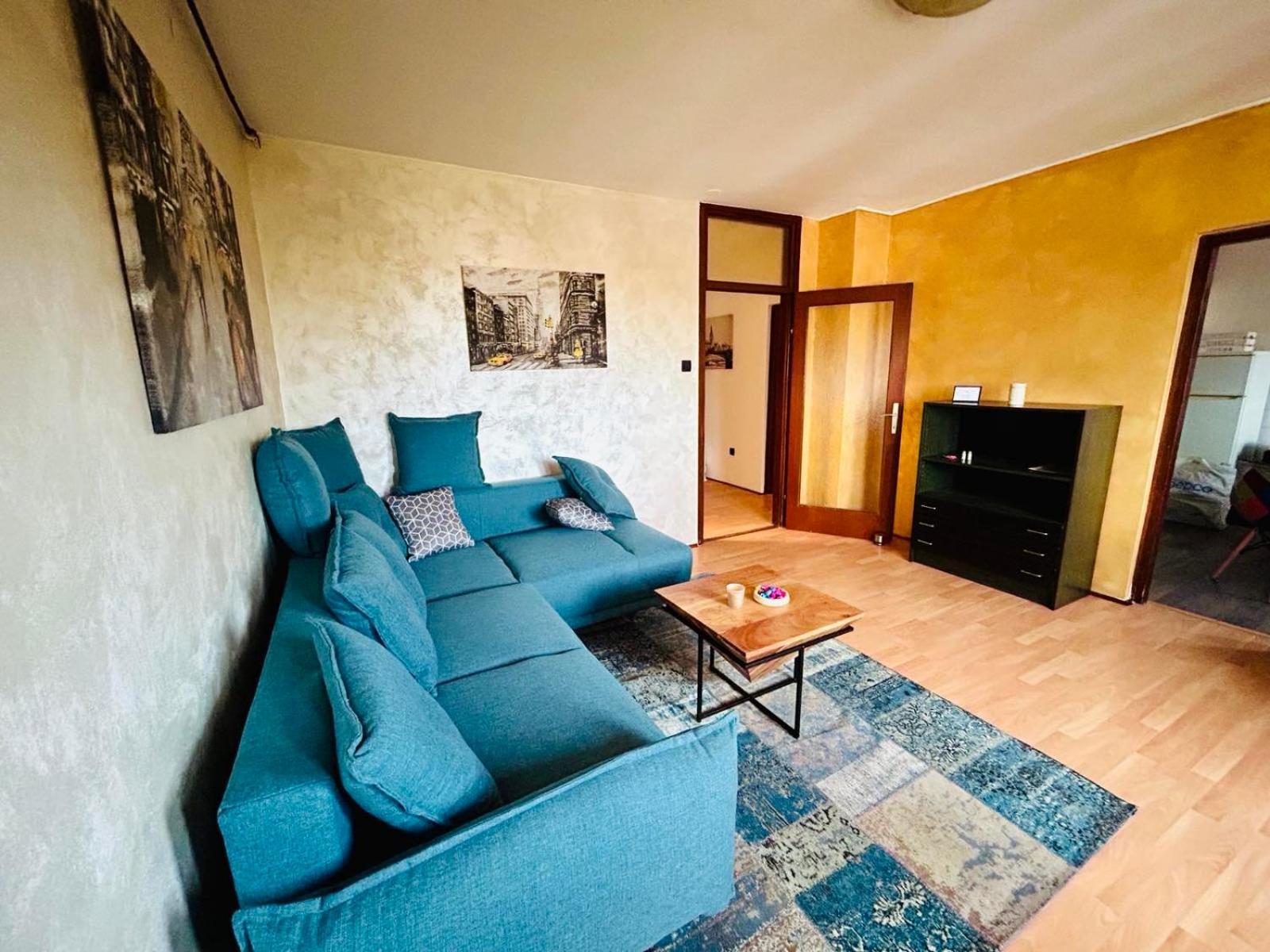 Fly By Suite - Zagreb Airport - 0-24H Self Check In&Out - Parking On Site Велика Гориця Екстер'єр фото